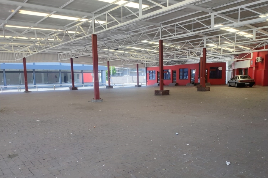 To Let commercial Property for Rent in Goodwood Central Western Cape